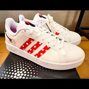 Adidas Minnie Mouse Disney Grandcourt Sneakers